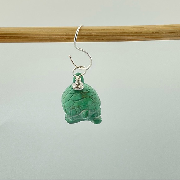 Turquoise Turtle Pendant Necklace, Handmade, Sterling Silver Rope Chain - Picture 11 of 14